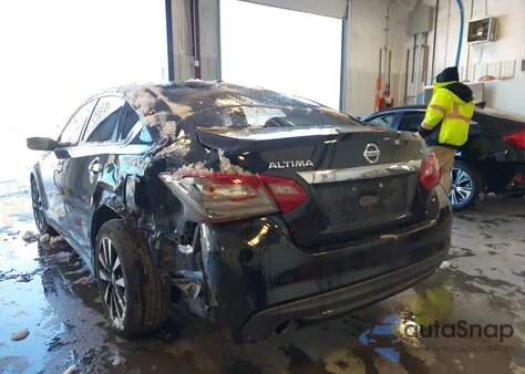 2018 Nissan Altima 2.5 Sv z USA, uszkodzony, nr VIN 1N4AL3AP2JC238866